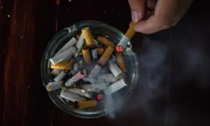 Đề xuất hai phương án tăng thuế thuốc lá Đề xuất hai phương án tăng thuế thuốc lá