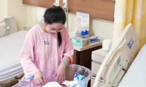 Suýt sinh non do tử cung một sừng Suýt sinh non do tử cung một sừng
