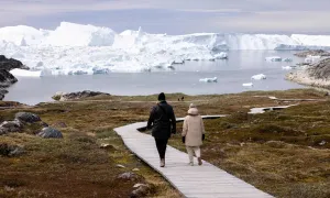 Những trải nghiệm du lịch ở đảo chìm trong bóng tối - Greenland Những trải nghiệm du lịch ở đảo chìm trong bóng tối - Greenland